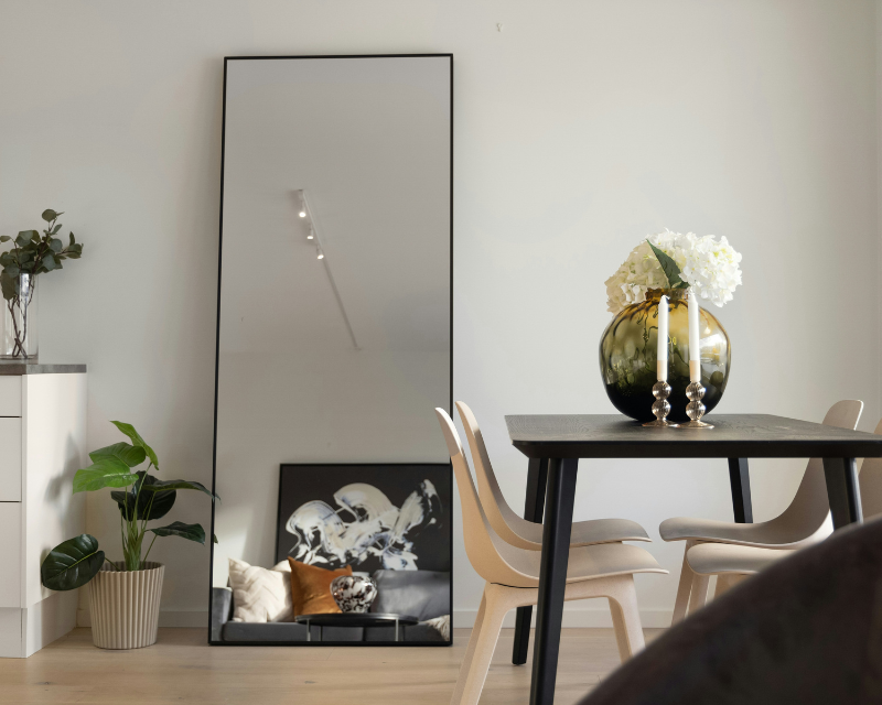 Wohin mit den Spiegeln im Wohnzimmer?