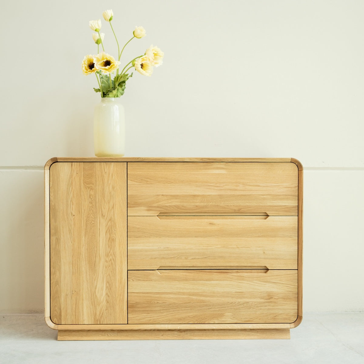 Welche Arten von Sideboards gibt es bei Roble-Store?