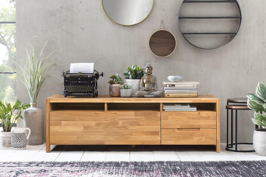 TV-Schrank aus massivem Eichenholz