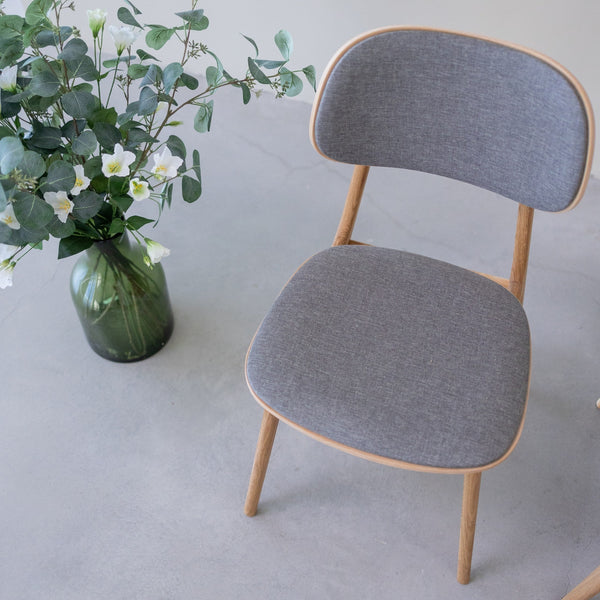 2er- oder 4er-Pack Varde-Esszimmerstühle, Gestell Eiche massiv, gepolstert