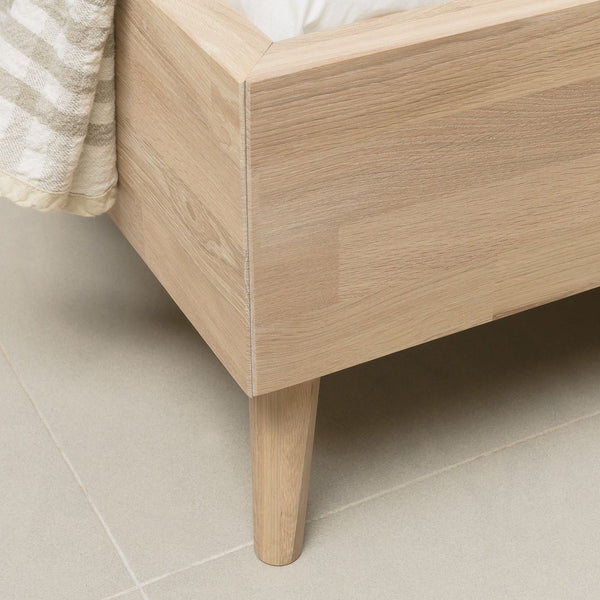 NordicStory Bett Massivholz Eiche Nordisches Schlafzimmer