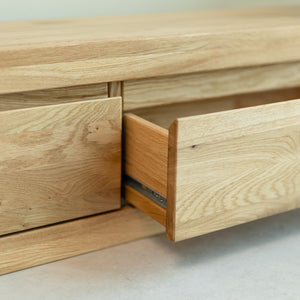 NordicStory schwebendes Sideboard aus massivem Eichenholz