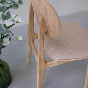 2er- oder 4er-Pack Varde-Esszimmerstühle, Gestell Eiche massiv, gepolstert