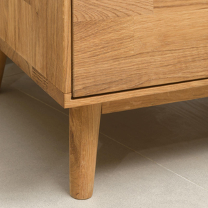 NordicStory Massiver Eichenschrank Vitrine