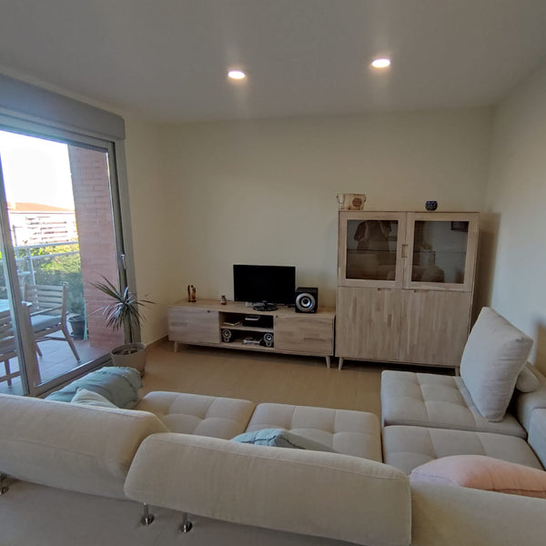 NordicStory Massiver Eichenschrank Vitrine