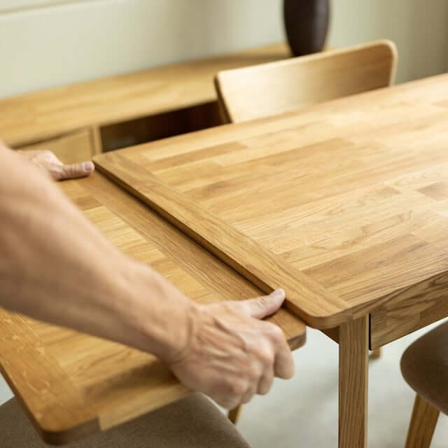 NordicStory Kleiner Esstisch aus Eiche Massivholz