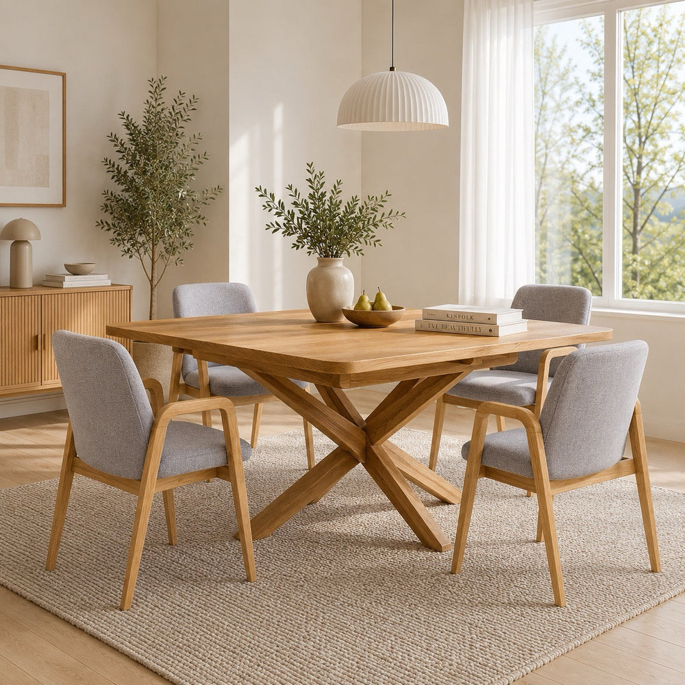 Set aus 2 oder 4 Esszimmerstühlen aus massiver Eiche Chill, gepolstert | VESKOR
