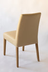 2er- oder 4er-Pack Malaga Esszimmerstühle, Gestell Eiche massiv, Polsterung Beige | NordicStory