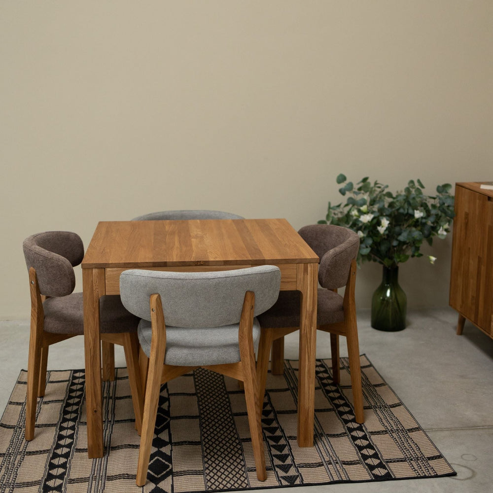 2er- oder 4er-Pack Claus Massivholz-Esszimmerstühle, gepolstert in Grau oder Braun | VESKOR