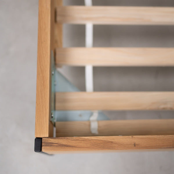 Bett aus massiver Eiche Runa | NordicStory