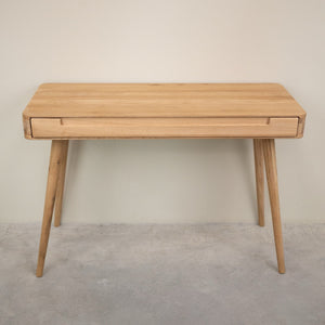 Schreibtisch aus massiver Eiche Escandi Atelier | NordicStory
