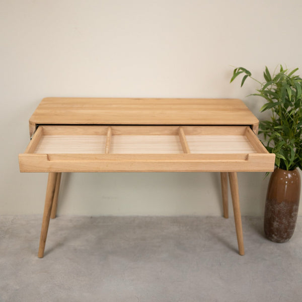 Schreibtisch aus massiver Eiche Escandi Atelier | NordicStory