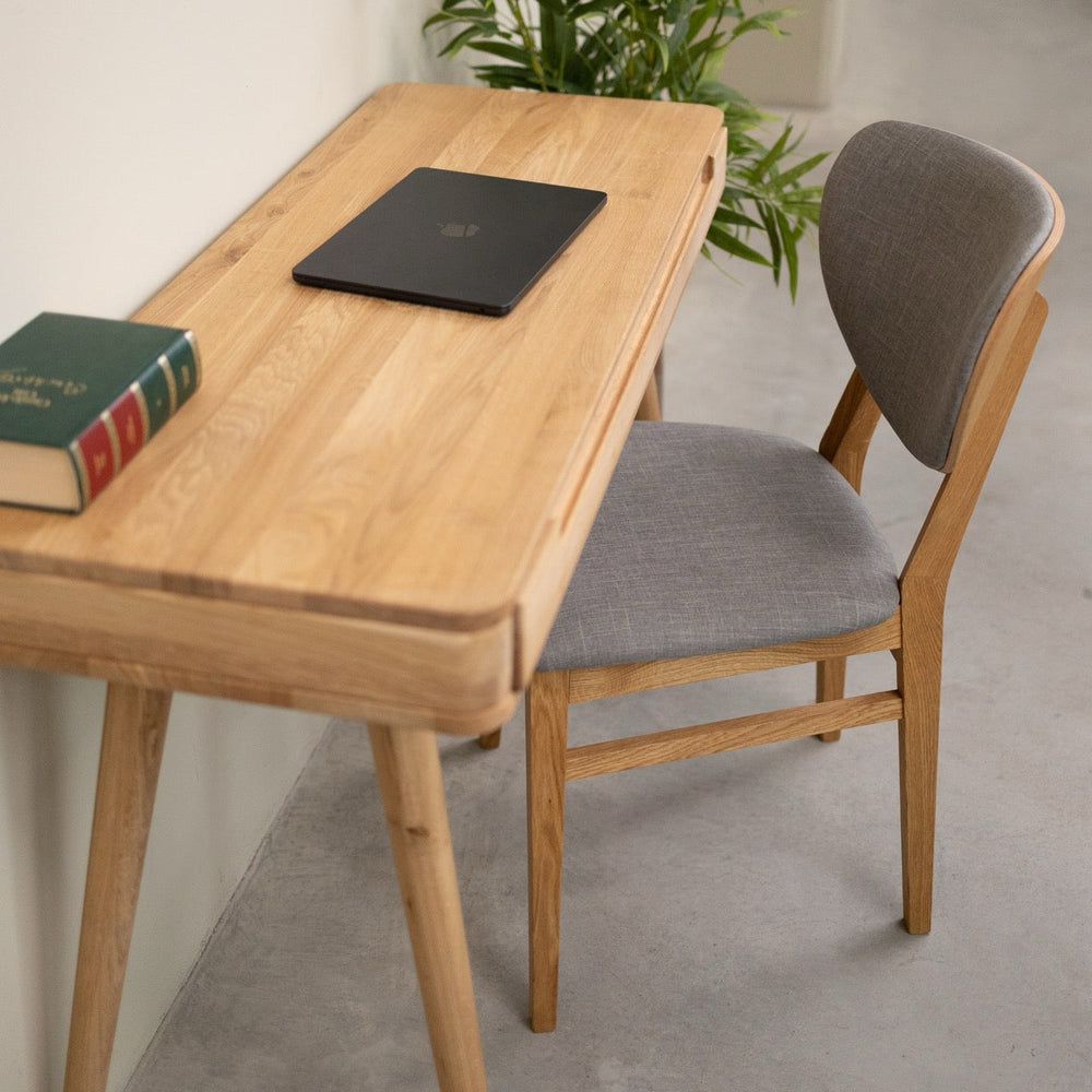Schreibtisch aus massiver Eiche Escandi Atelier | NordicStory