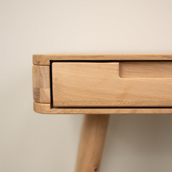 Schreibtisch aus massiver Eiche Escandi Atelier | NordicStory