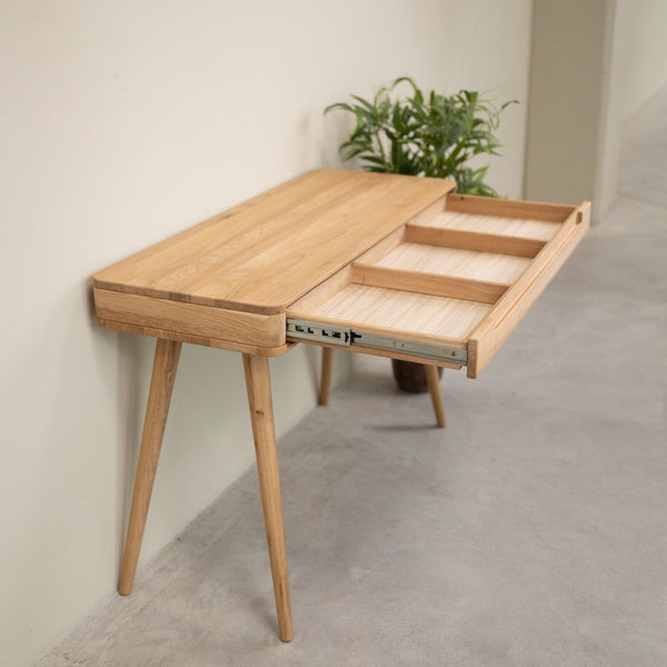 Schreibtisch aus massiver Eiche Escandi Atelier | NordicStory
