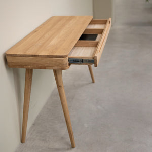 Schreibtisch aus massiver Eiche Escandi Atelier | NordicStory