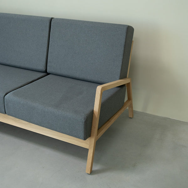 3-Sitzer-Sofa aus Massivholz Sweden | VESKOR