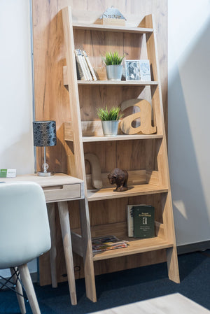 Bücherregal aus massiver Eiche Escandi | NordicStory