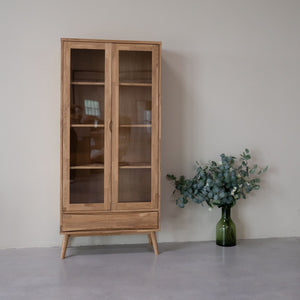 Vitrine aus massiver Eiche Malmo | VESKOR