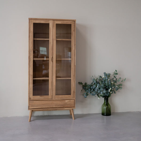 Vitrine aus massiver Eiche Malmo | VESKOR