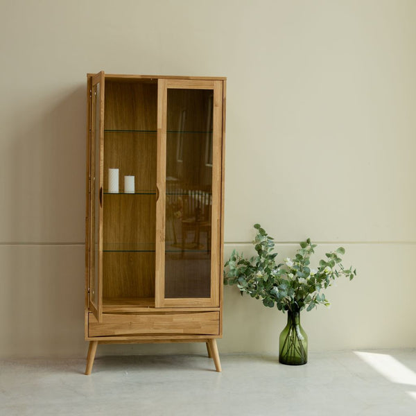 Vitrine aus massiver Eiche Malmo | VESKOR