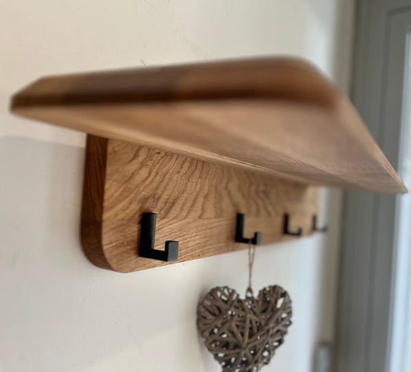 Wandgarderobe aus massiver Eiche Geneva | NordicStory