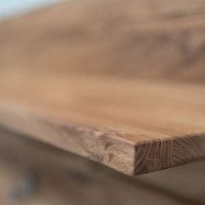 Wandgarderobe aus massiver Eiche Pola | NordicStory