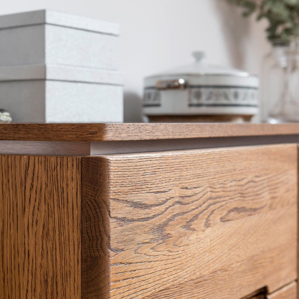 TV-Lowboard aus massiver Eiche Montenegro 47 | LoftStory