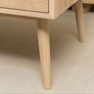 Couchtisch aus massiver Eiche Escandi 8 | NordicStory