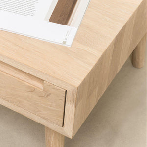 Couchtisch aus massiver Eiche Escandi 8 | NordicStory