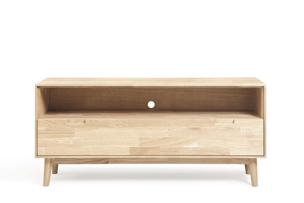 TV-Lowboard aus massiver Eiche Escandi 2 | NordicStory