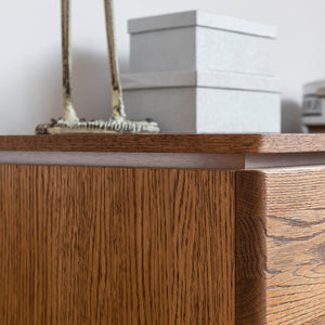 TV-Lowboard aus Eiche Montenegro 24 | LoftStory