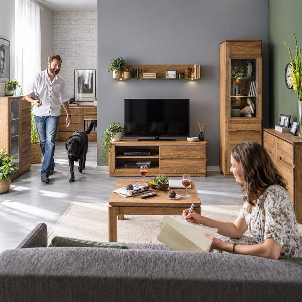 TV-Lowboard aus Eiche Montenegro 24 | LoftStory