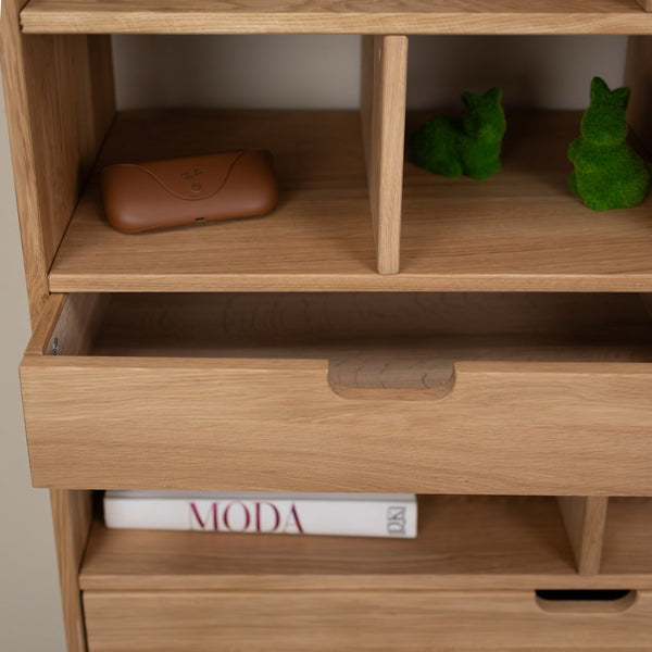 Bücherregal mit Schubladen aus massiver Eiche Escandi Atelier 3 | NordicStory