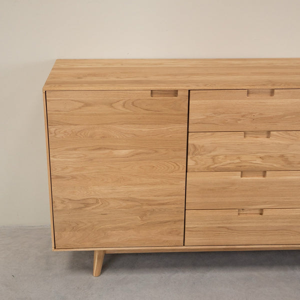 Kommode aus massiver Eiche Escandi Atelier | NordicStory