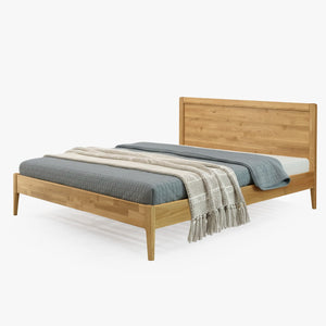 Bett aus massiver Eiche Milan | NordicStory