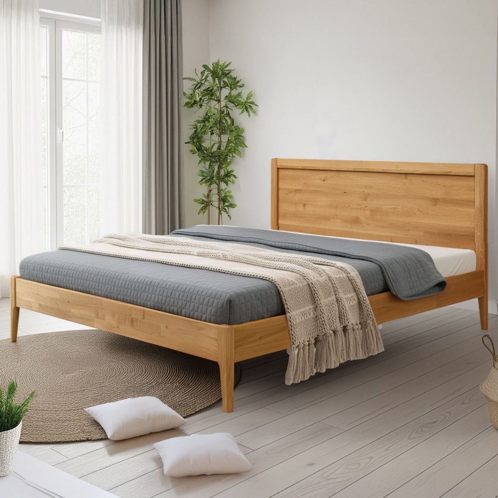 Bett aus massiver Eiche Milan | NordicStory