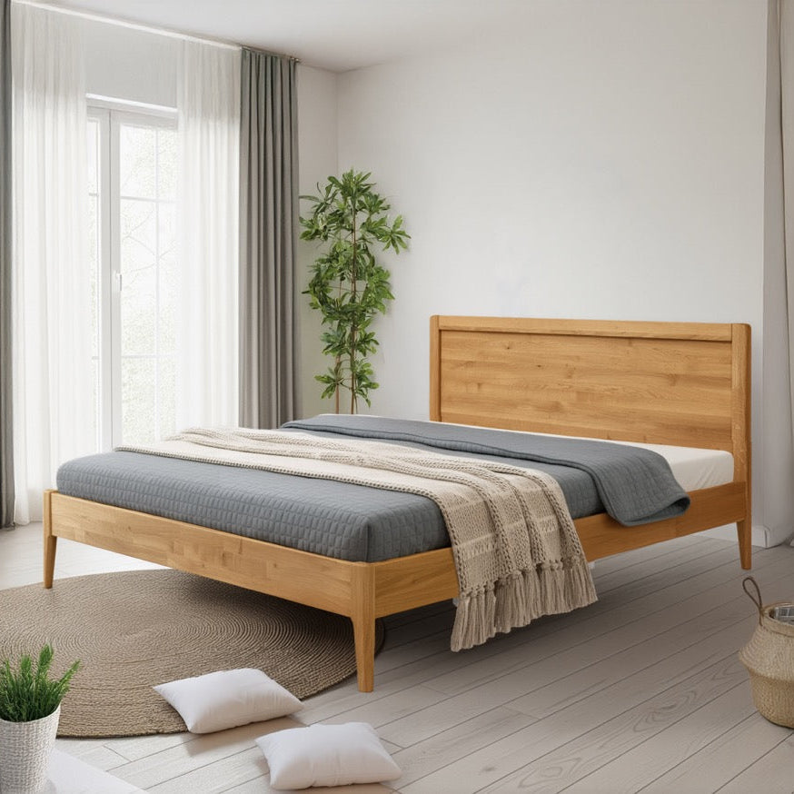 Bett aus massiver Eiche Milan | NordicStory