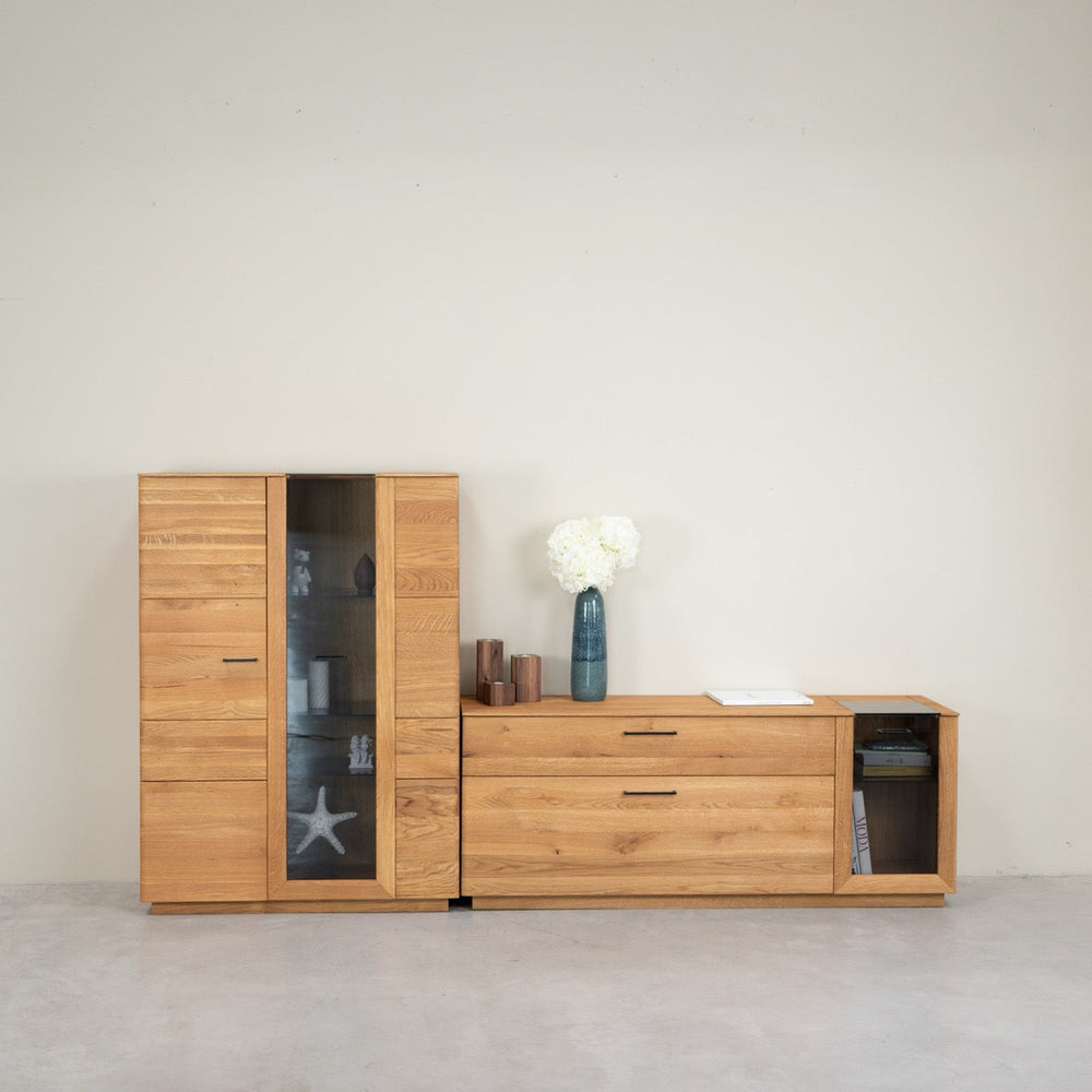 Vitrine aus massiver Eiche Arvik | NordicStory