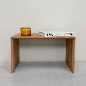 Beistelltisch Sono 2 aus massiver Eiche, 38 x 35 x 35 x 60 cm | NordicStory