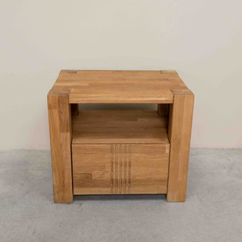 Nachttisch aus massiver Eiche Valencia, 52,8 x 40 x 45 cm | NordicStory