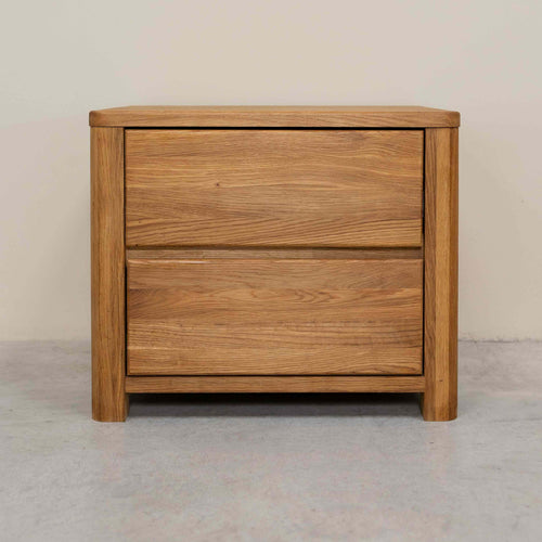 Elsa Nachttisch Eiche massiv, 56,5 x 44 x 47 cm | NordicStory