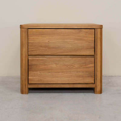 Elsa Nachttisch Eiche massiv, 56,5 x 44 x 47 cm | NordicStory