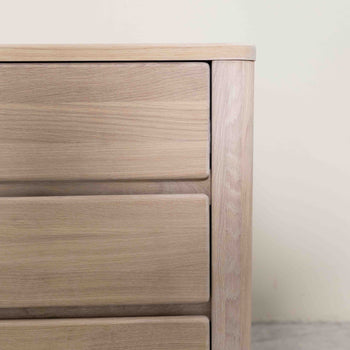 Elsa 30 Eiche Massivholz Couchtisch, 56,4 x 44 x 55 cm, NordicStory