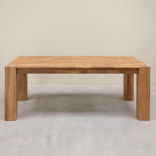 Esstisch aus massiver Eiche Mauritz 3 OakStore NordicStory