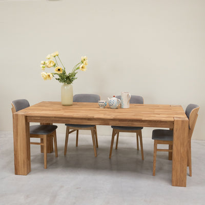 Esstisch aus massiver Eiche Mauritz 3 OakStore NordicStory