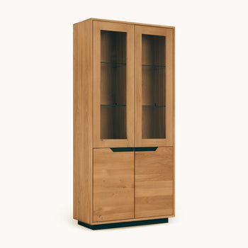 NordicStory_Vitrine_aus_Holz_maciza_Eiche_nachhaltige_Vitrine_moderne_Vitrine