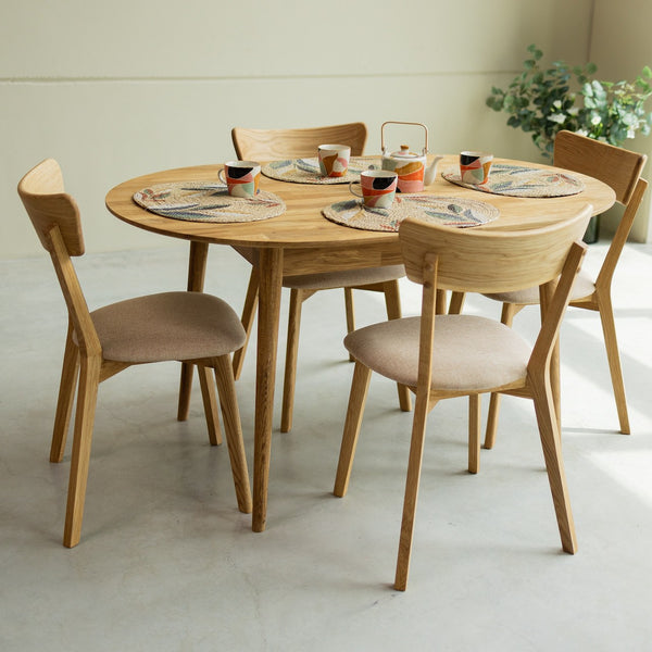 NordicStory Set Escandi Massivholztisch und 4 Stühle Diana