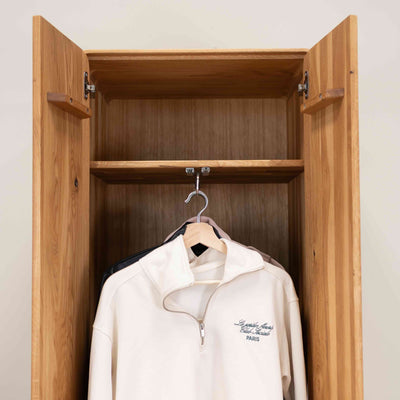 NordicStory Schrank mit 2 Türen aus massiver Eiche Genf, 60 x 45 x 200 cm.