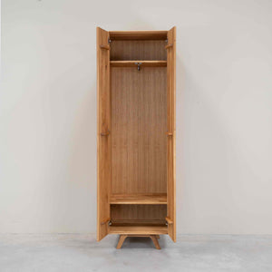 NordicStory Schrank mit 2 Türen aus massiver Eiche Genf, 60 x 45 x 200 cm.